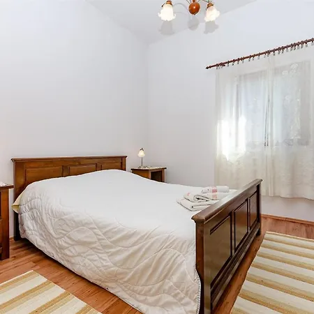Marko Apartment *