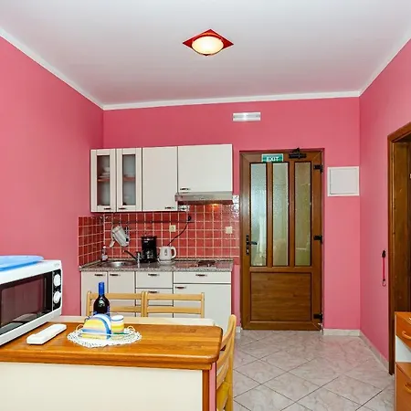 Marko Apartment *